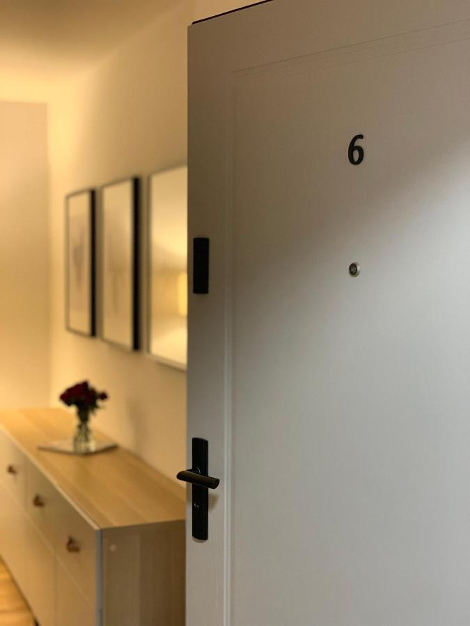 Apartament W Samym Sercu Miasta Z Darmowym Parkingiem Pod Zlotym Lwem -Hotel VI Kłodzko Buitenkant foto
